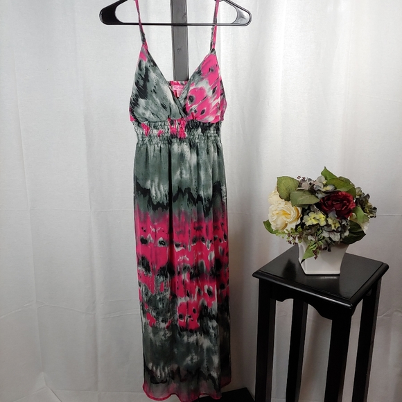 She Scool Gray and Fuchsia Maxi Dress L. W24 - Picture 2 of 5